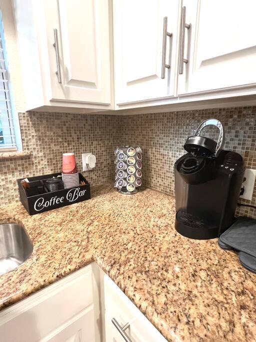 Lovely 2 Bedroom/2 Bath Houston, Heights/Galleria ภายนอก รูปภาพ