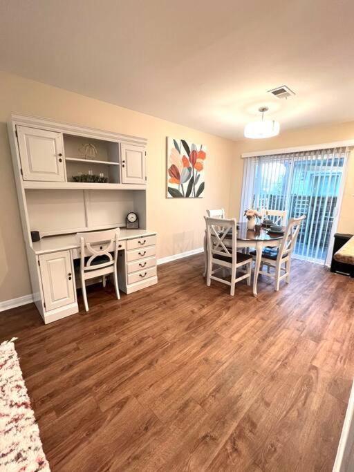 Lovely 2 Bedroom/2 Bath Houston, Heights/Galleria ภายนอก รูปภาพ