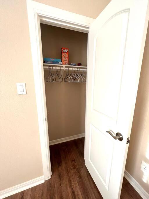 Lovely 2 Bedroom/2 Bath Houston, Heights/Galleria ภายนอก รูปภาพ