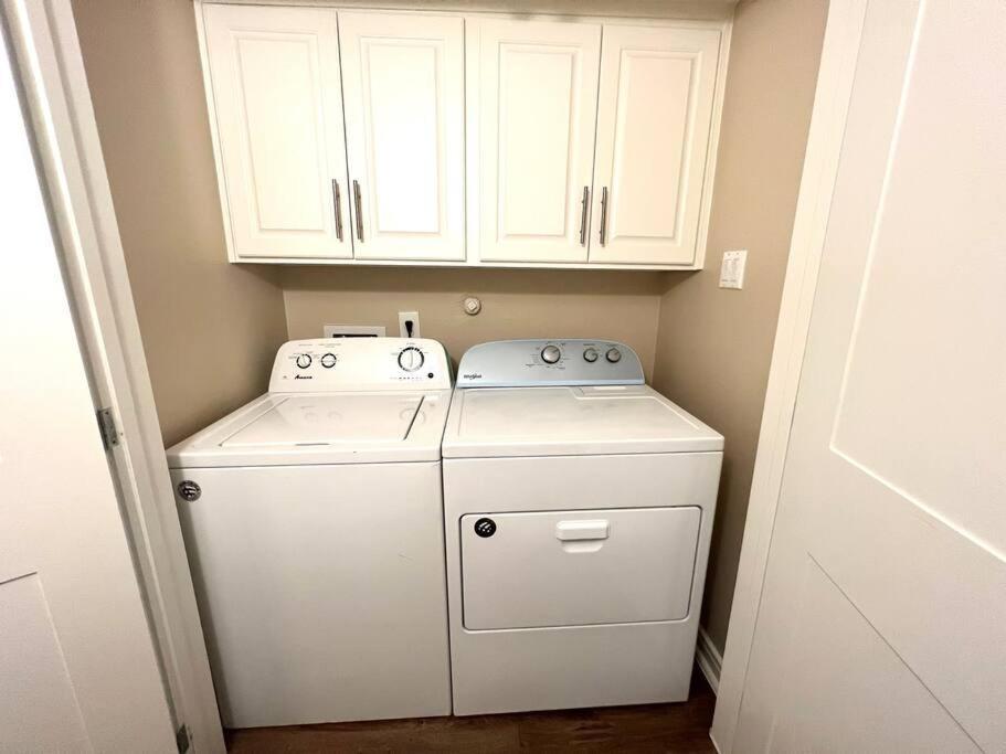 Lovely 2 Bedroom/2 Bath Houston, Heights/Galleria ภายนอก รูปภาพ